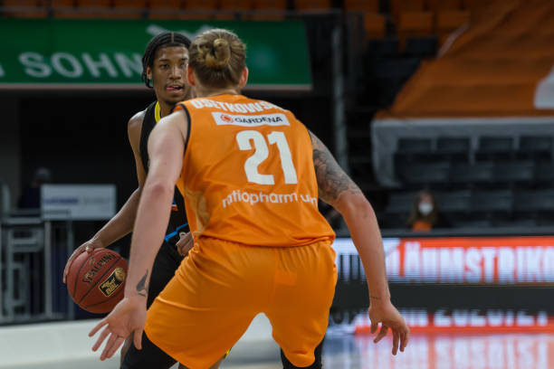 向都牵动着 向都牵动着