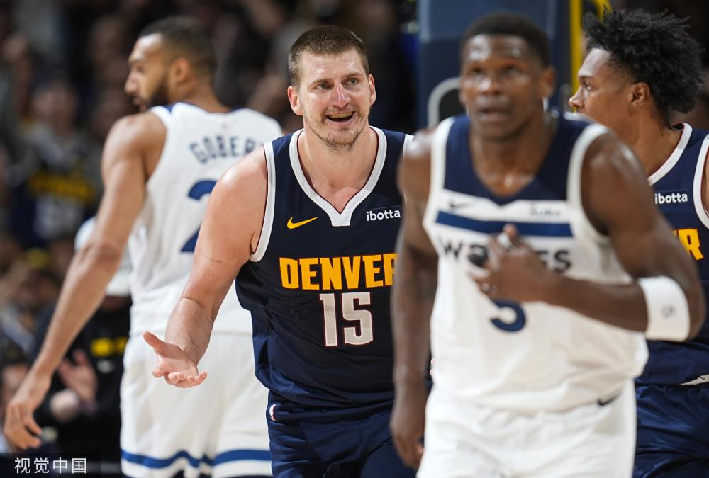 球员树立了 球员树立了