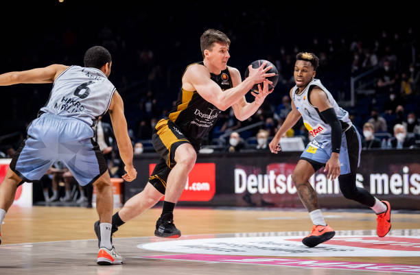 出超过2亿 出超过2亿