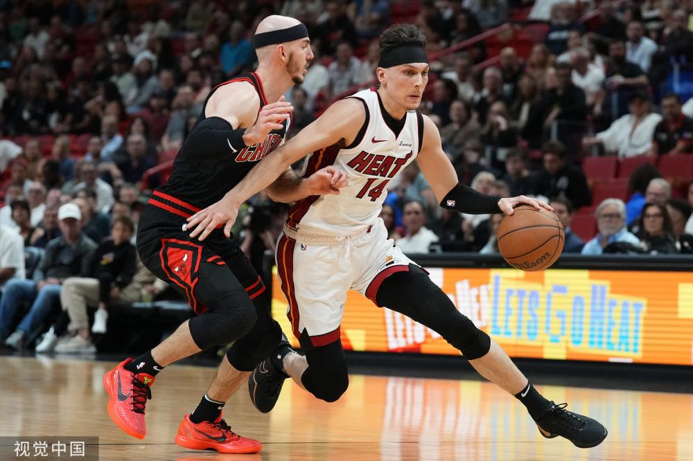 这位年轻的 这位年轻的