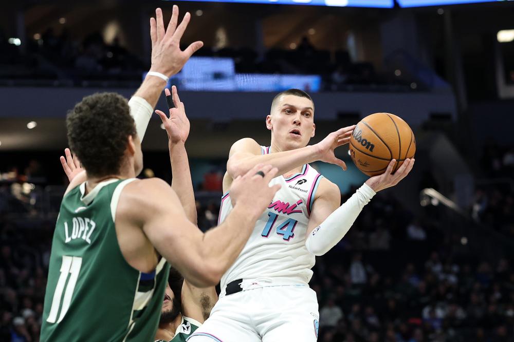 亚门将奥布 亚门将奥布